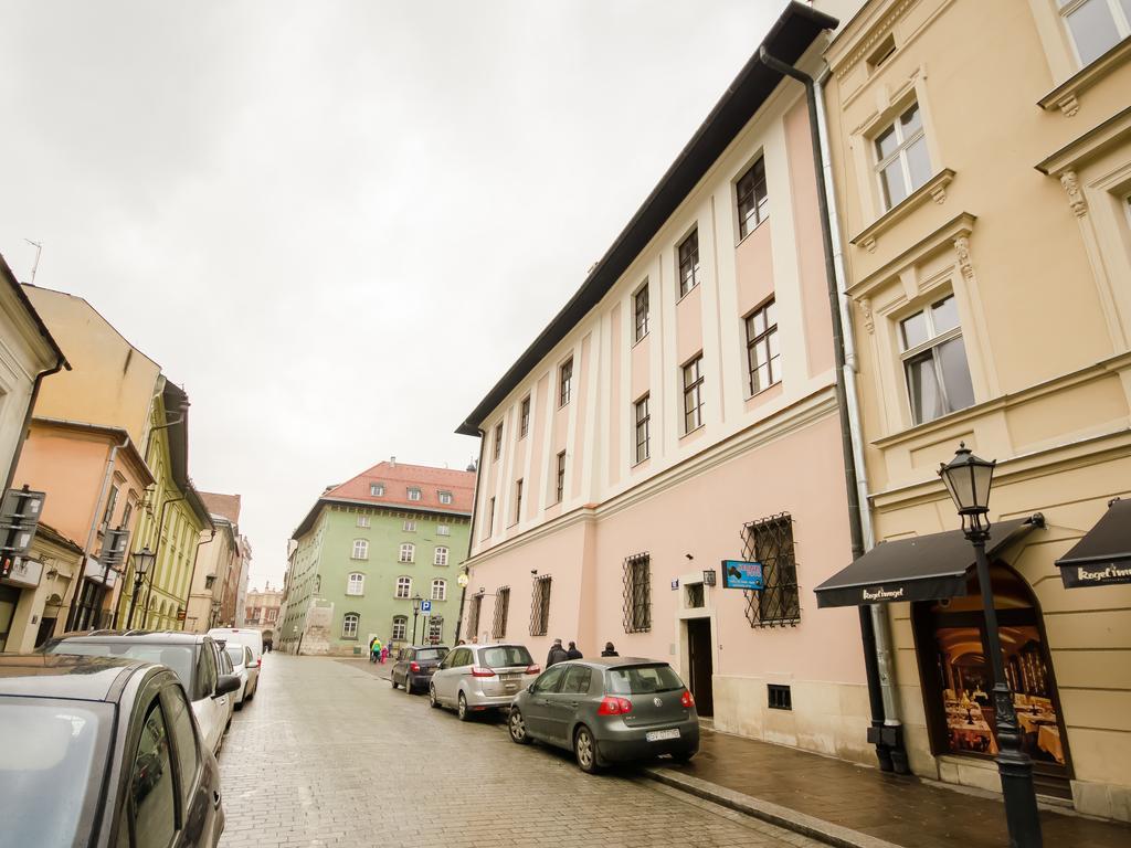 Place 4 You Apartments Krakow Exterior photo